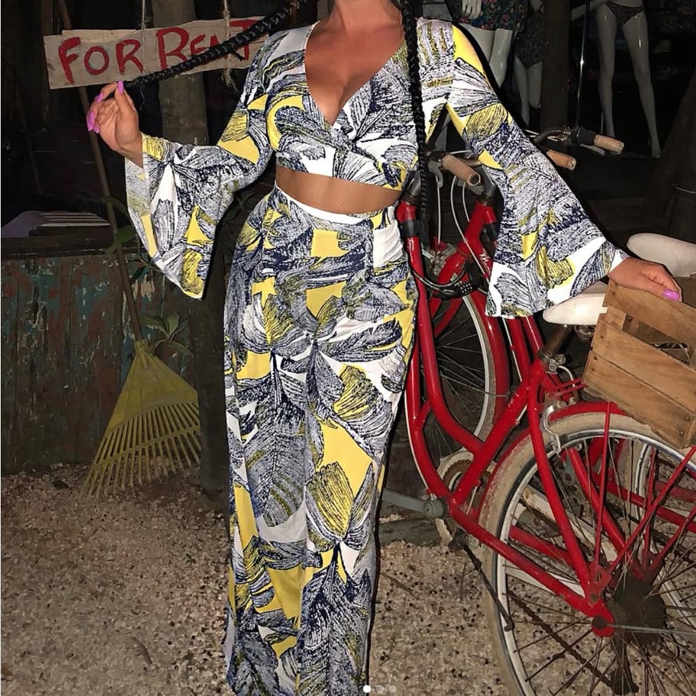 Fashion Nova Yellow and Black Leaf Print Wide Leg Set